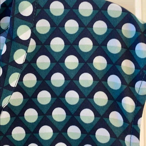 Green, Navy and White Tie Dressy Top SzL - Picture 2 of 7